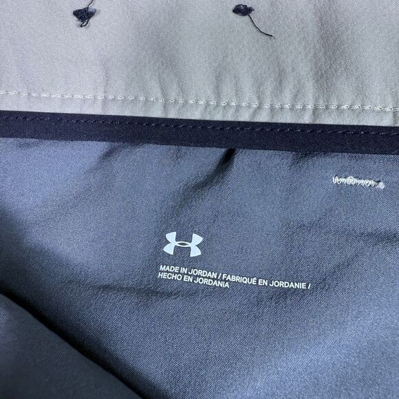 Under Armour Golf Chino Shorts Performance Athletic Khaki Men's Size 40 - Picture 4 of 8